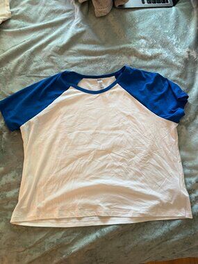 BEYOND YOGA CROPPED TEE